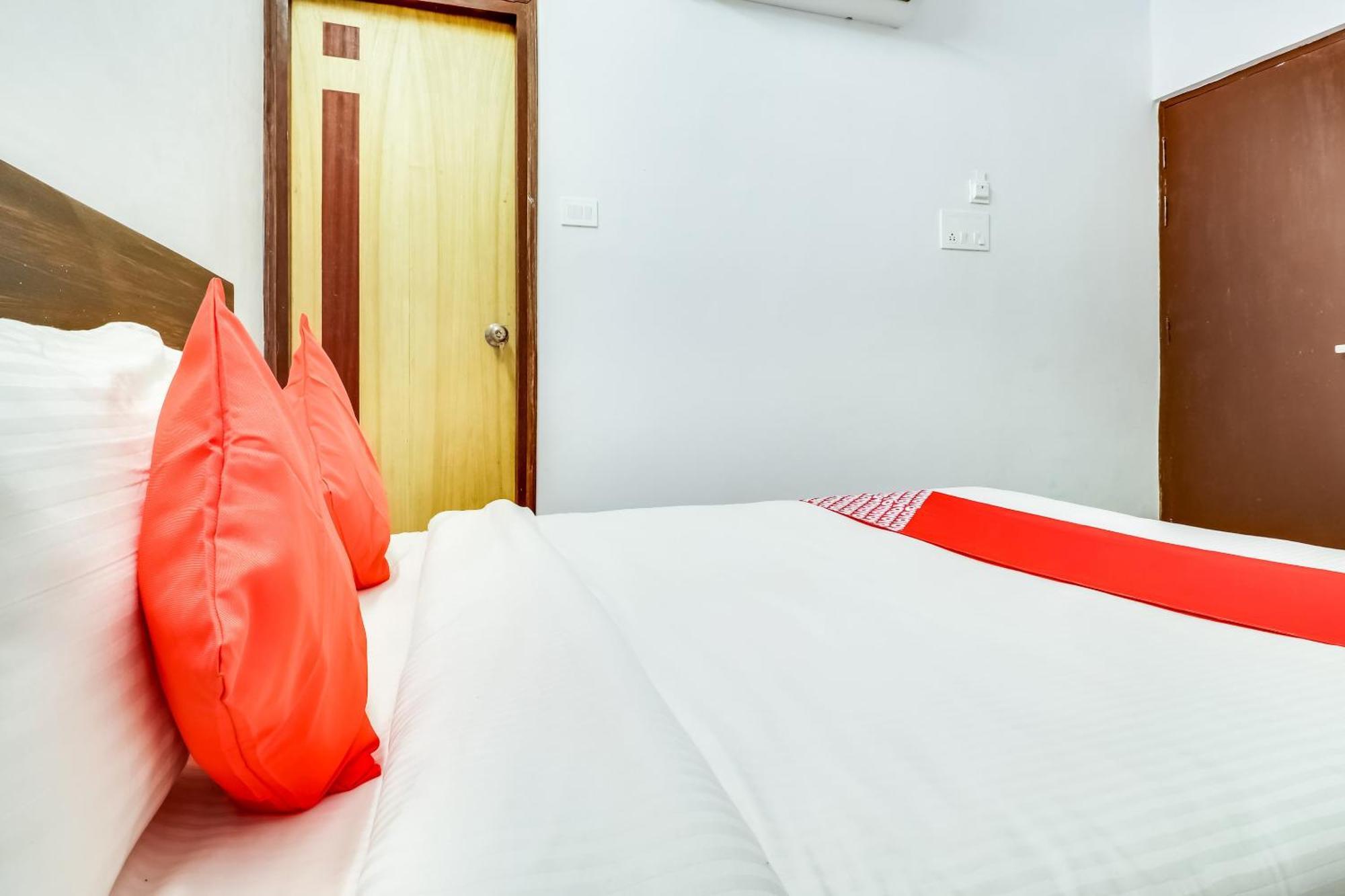 Hotel O The Velvet Chinhat Tiraha Экстерьер фото