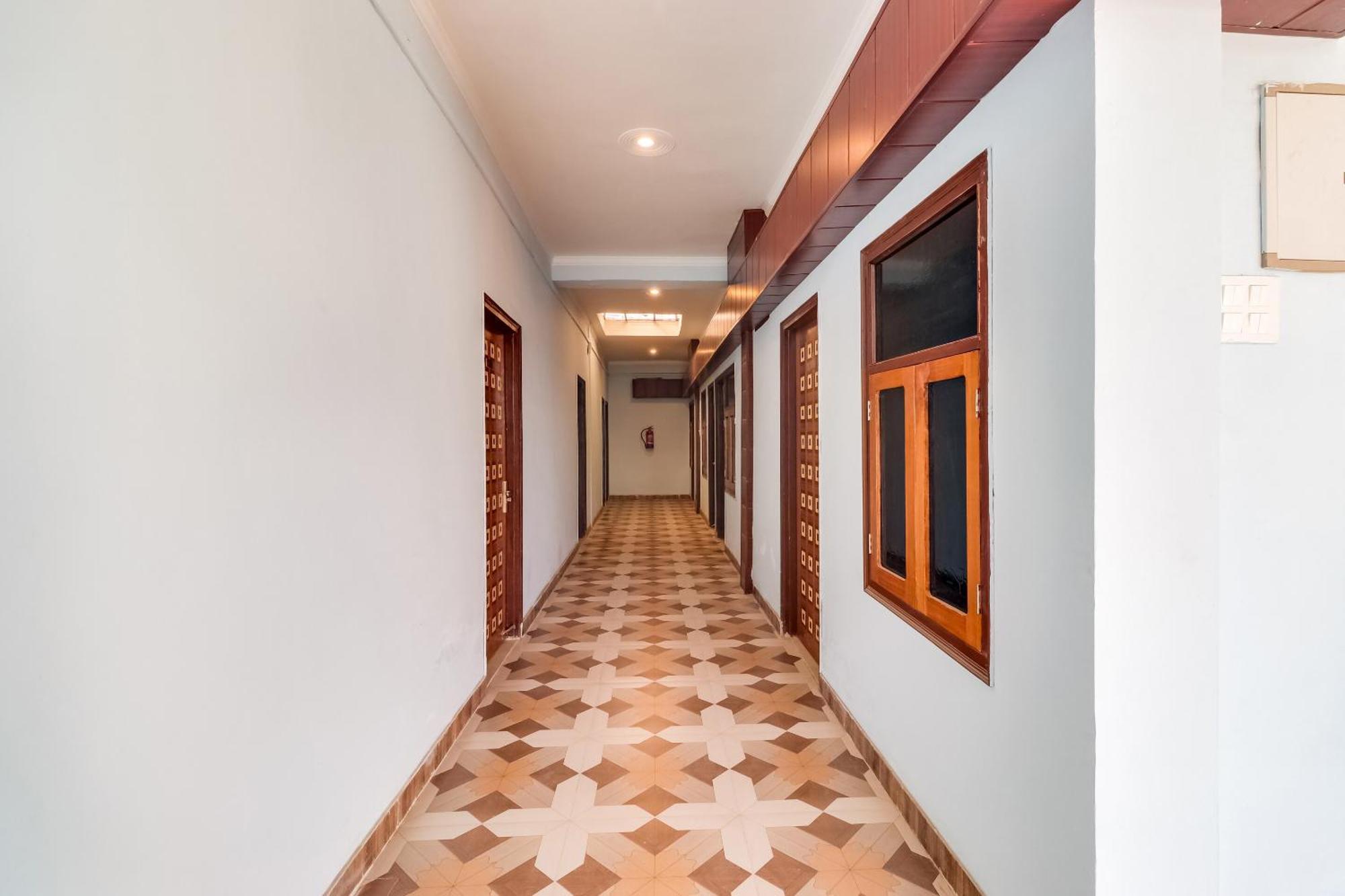Hotel O The Velvet Chinhat Tiraha Экстерьер фото