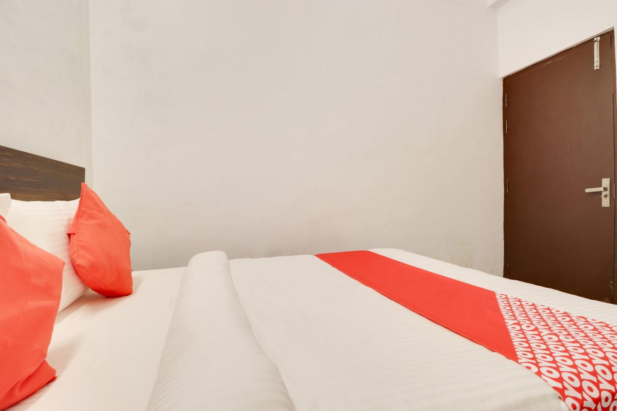 Hotel O The Velvet Chinhat Tiraha Экстерьер фото